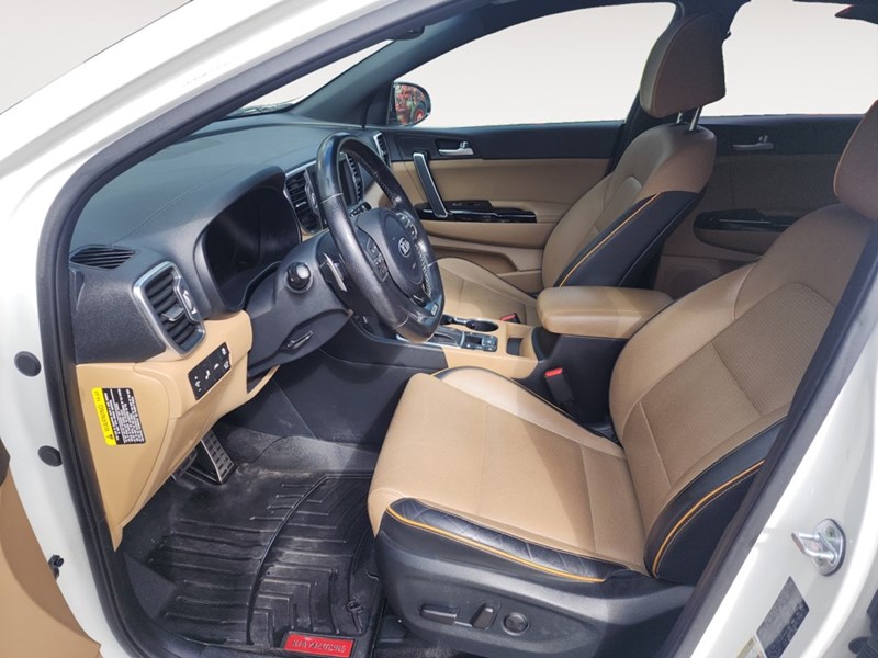 2018 Kia Sportage SX Turbo AWD w/Black