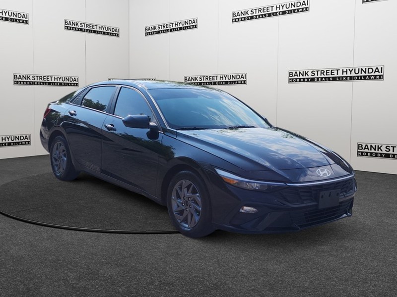 2024 Hyundai Elantra Preferred IVT