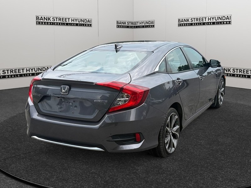 2019 Honda Civic Touring CVT