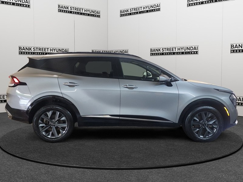 2023 Kia Sportage HEV SX AWD w/Red Interior