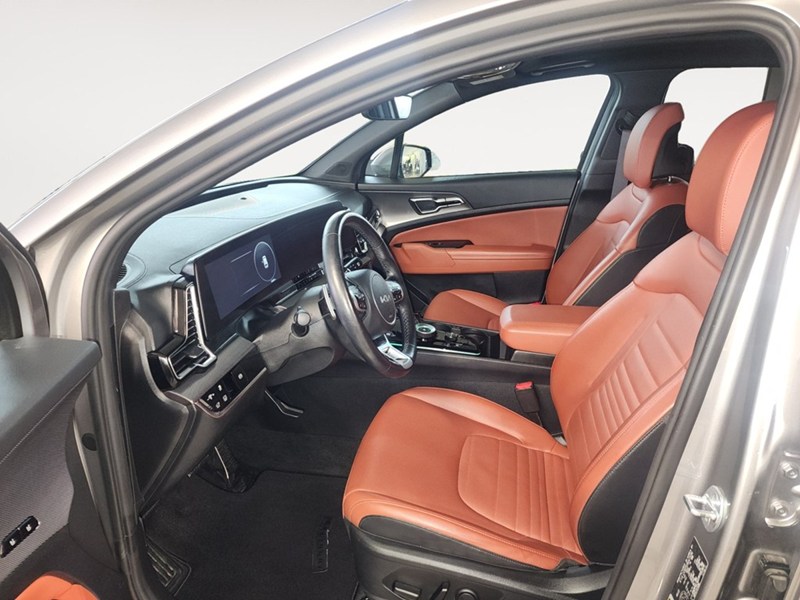2023 Kia Sportage HEV SX AWD w/Red Interior