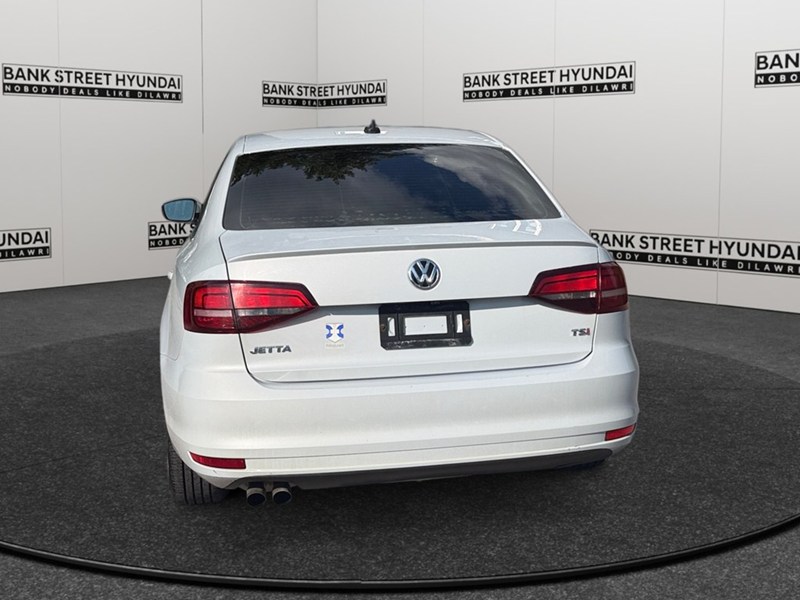 2017 Volkswagen Jetta 4dr 1.4 TSI Man Wolfsburg Edition