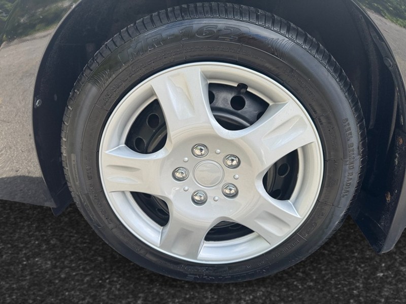 2017 Toyota Corolla 4dr Sdn CVT SE