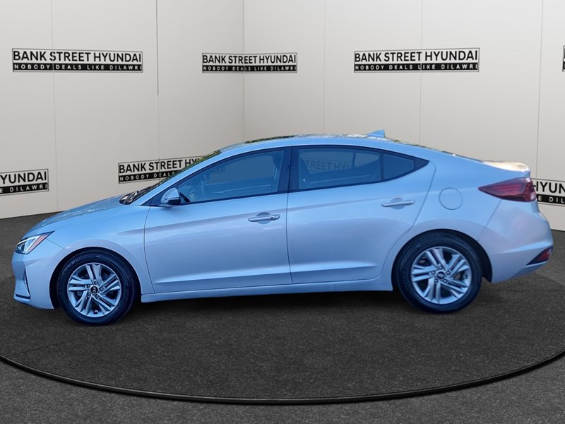 2020 Hyundai Elantra Preferred w/Sun & Safety Package IVT