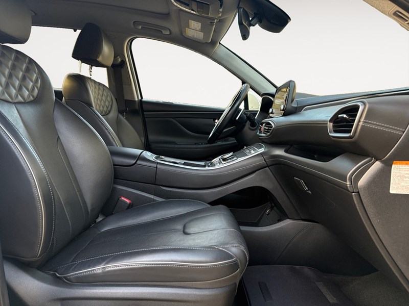 2022 Hyundai Santa Fe Plug-In Hybrid Luxury AWD