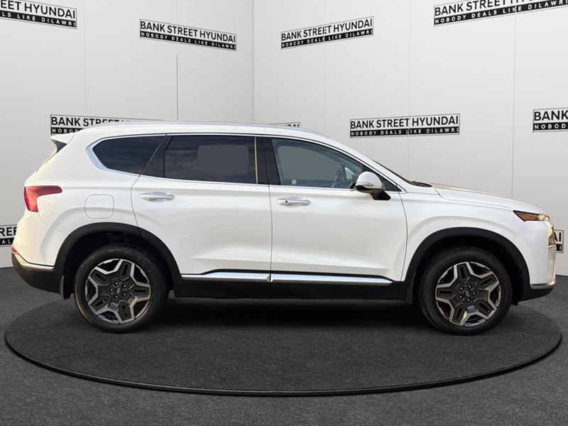 2022 Hyundai Santa Fe Plug-In Hybrid Luxury AWD