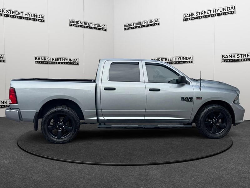 2020 RAM 1500 Classic Express 4x4 Crew Cab 5'7" Box