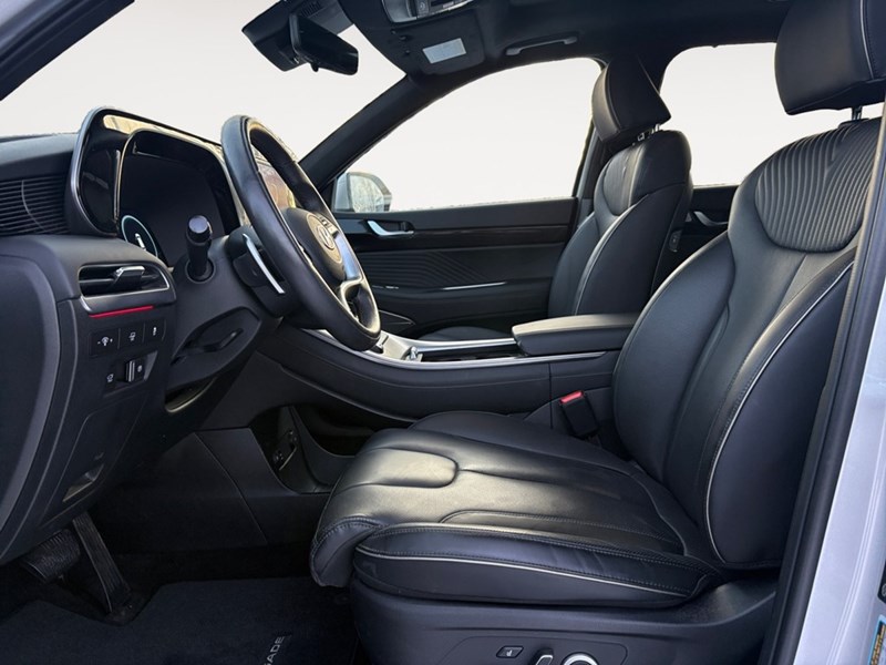2025 Hyundai Palisade Ultimate Calligraphy 7-Passenger AWD