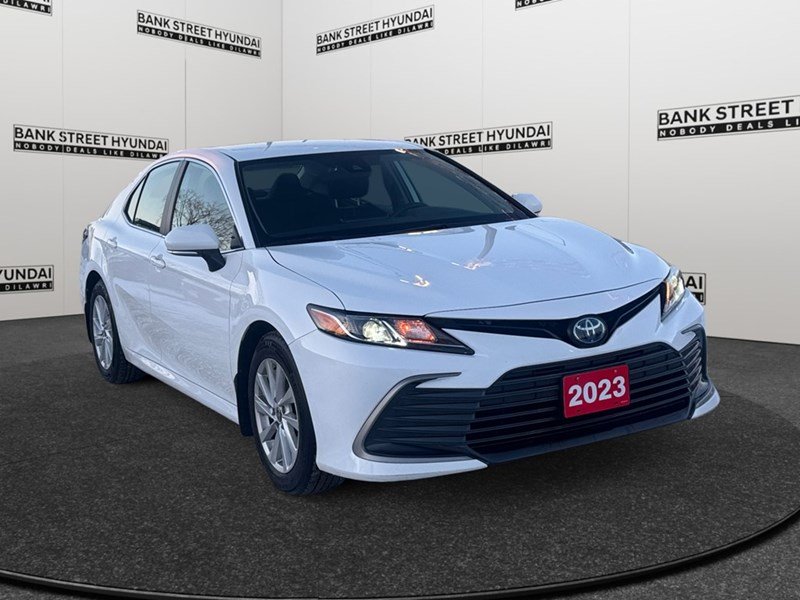 2023 Toyota Camry Hybrid Hybrid LE Auto