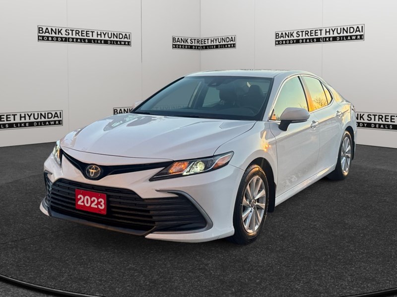 2023 Toyota Camry Hybrid Hybrid LE Auto