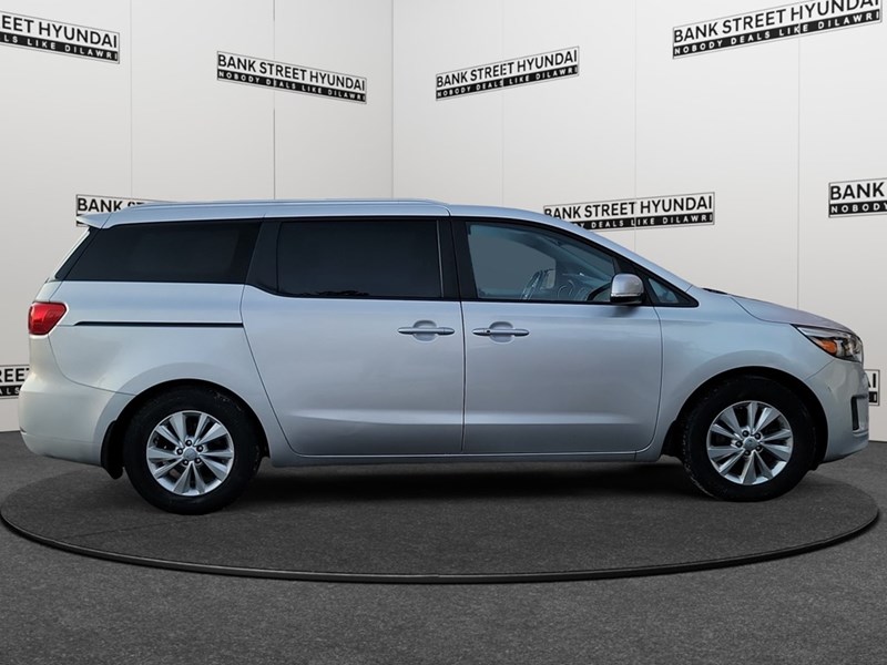 2016 Kia Sedona 4dr Wgn LX