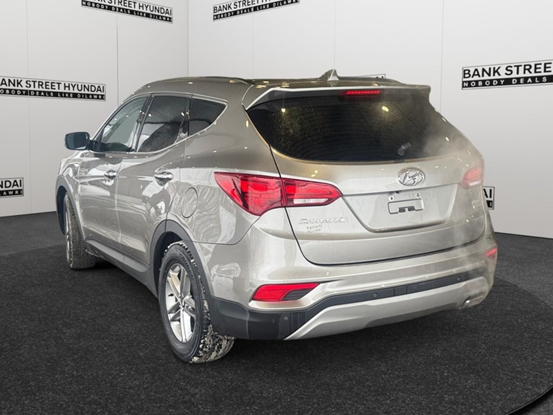 2017 Hyundai Santa Fe Sport AWD 4dr 2.4L Luxury