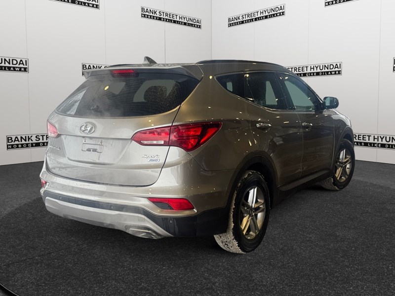 2017 Hyundai Santa Fe Sport AWD 4dr 2.4L Luxury