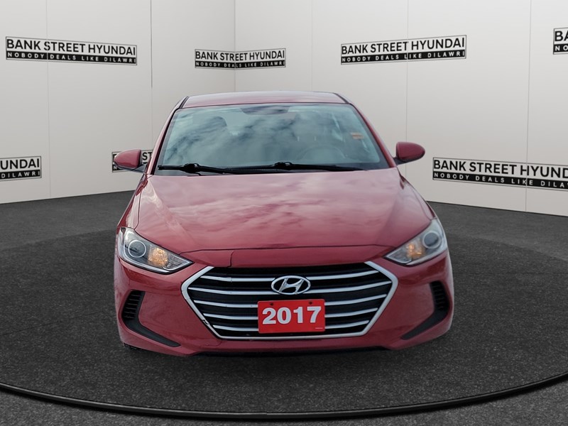 2017 Hyundai Elantra 4dr Sdn Auto LE