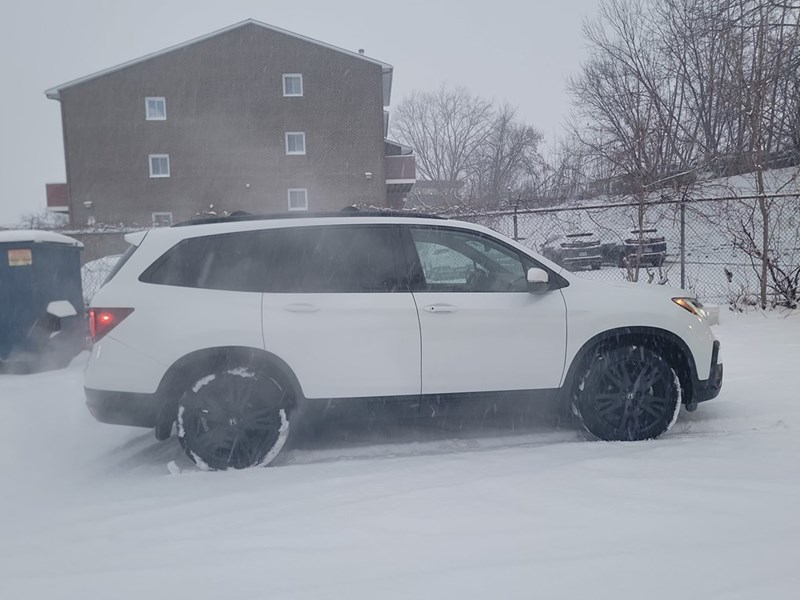 2022 Honda Pilot Black Edition AWD