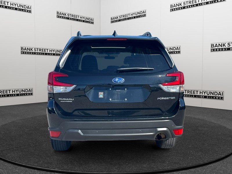 2023 Subaru Forester Touring CVT