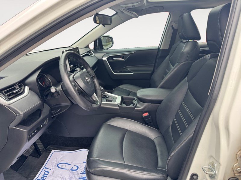 2021 Toyota RAV4 XLE AWD