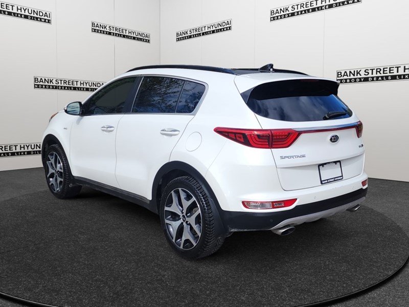 2018 Kia Sportage SX Turbo AWD w/Black