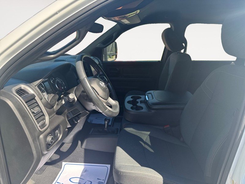 2024 RAM 2500 Tradesman 4x4 Crew Cab 8' Box