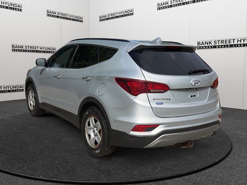 2017 Hyundai Santa Fe Sport FWD 4dr 2.4L