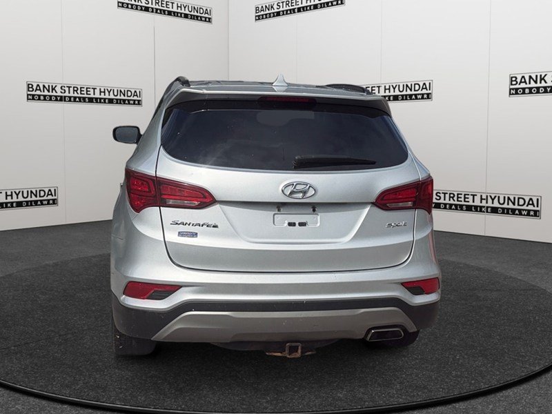 2017 Hyundai Santa Fe Sport FWD 4dr 2.4L