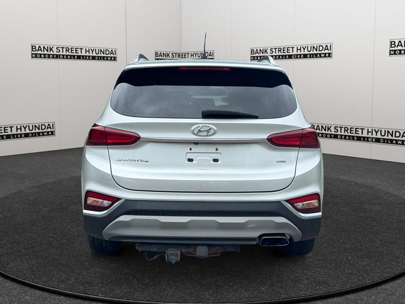 2019 Hyundai Santa Fe 2.4L Essential AWD w/Safety Package