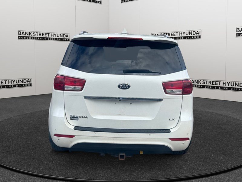 2018 Kia Sedona LX FWD