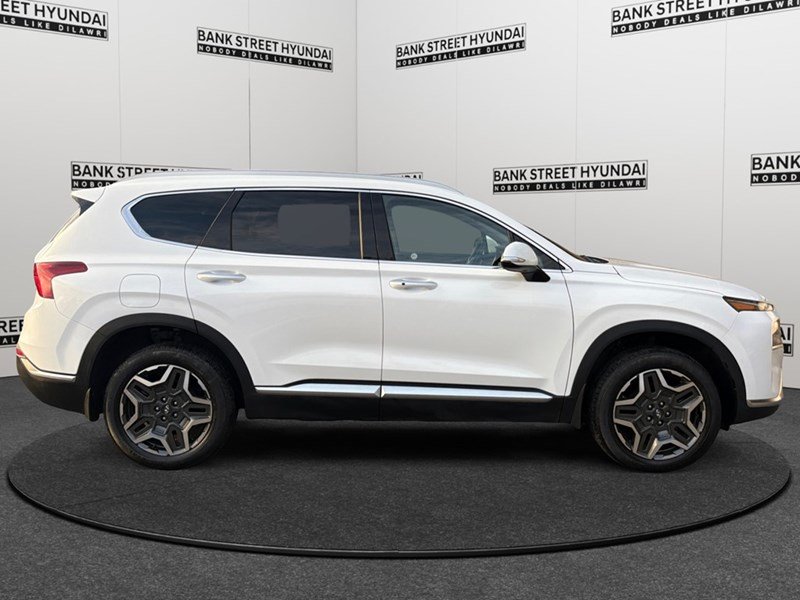2022 Hyundai Santa Fe Plug-In Hybrid Luxury AWD