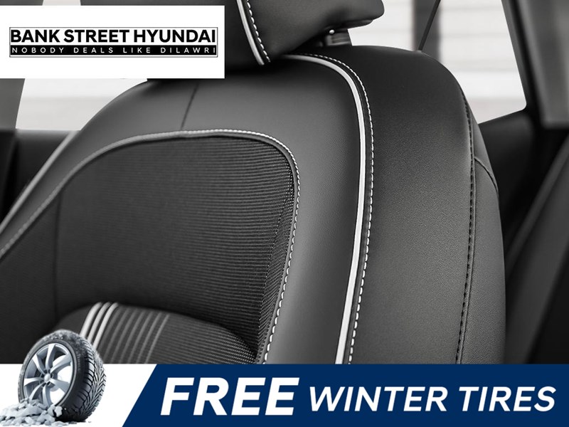 2025 Hyundai Venue Ultimate IVT w/Black Interior