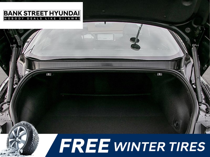 2025 Hyundai IONIQ 6 Preferred RWD Long Range