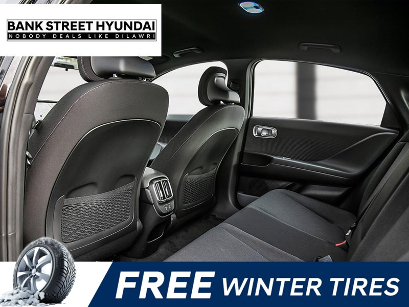 2025 Hyundai IONIQ 6 Preferred RWD Long Range