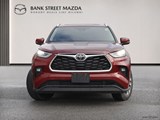 2021 Toyota Highlander XLE image 2