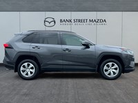 2021 Toyota RAV4 LE FWD