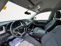 2015 Toyota Highlander AWD 4dr LE