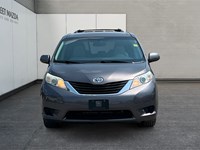 2012 Toyota Sienna 5dr V6 LE 8-Pass FWD