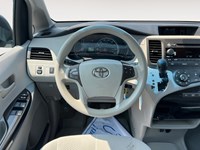 2012 Toyota Sienna 5dr V6 LE 8-Pass FWD