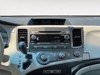 2012 Toyota Sienna 5dr V6 LE 8-Pass FWD