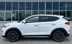 2018 Hyundai Tucson 1.6T SE AWD / 2 sets of tires