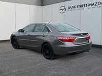 2015 Toyota Camry 4dr Sdn I4 Auto XLE