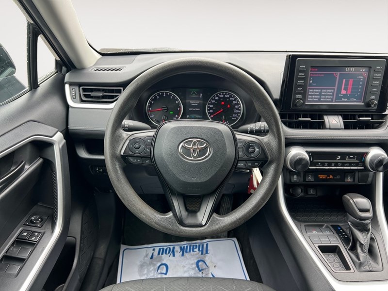 2021 Toyota RAV4 LE FWD