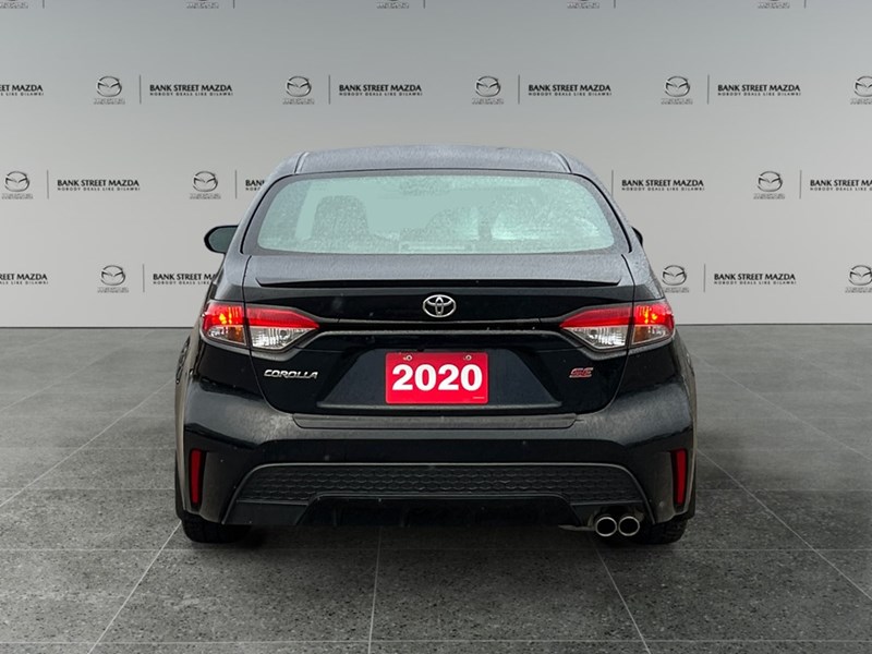 2020 Toyota Corolla SE CVT