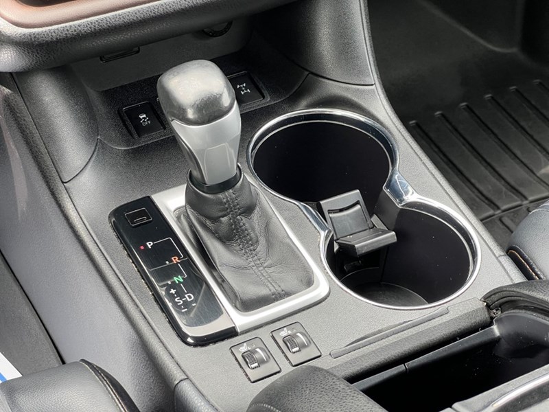 2015 Toyota Highlander AWD 4dr LE