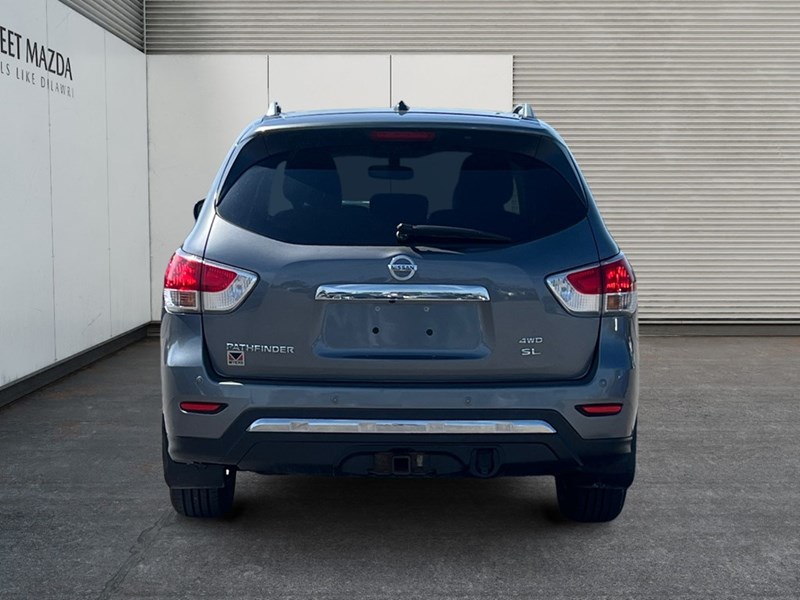 2016 Nissan Pathfinder 4WD 4dr SL