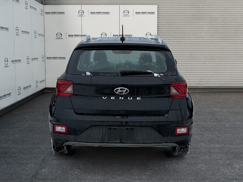 2023 Hyundai Venue Preferred IVT