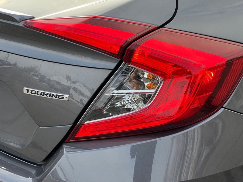 2019 Honda Civic Touring CVT