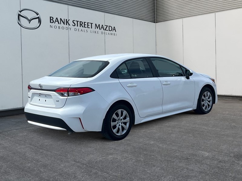 2022 Toyota Corolla LE CVT
