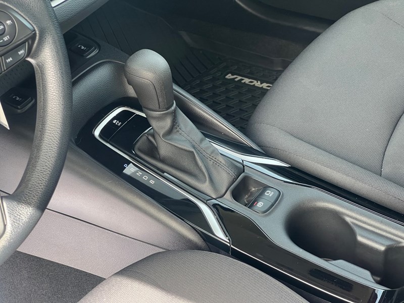 2022 Toyota Corolla LE CVT
