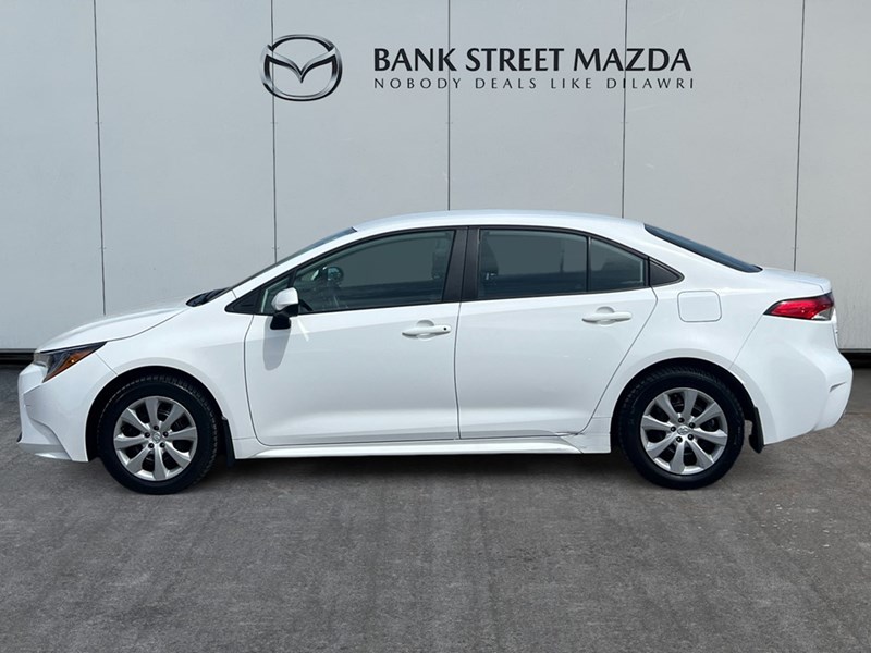 2022 Toyota Corolla LE CVT