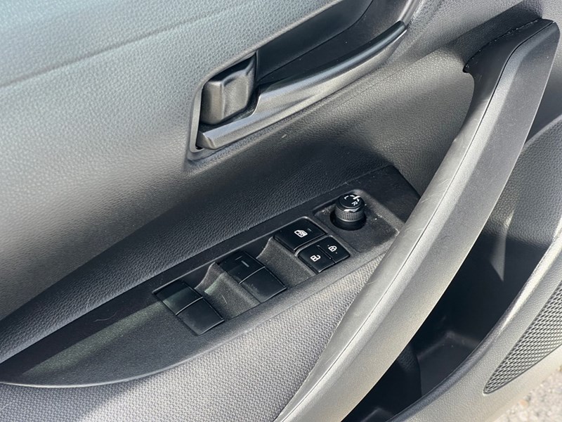 2022 Toyota Corolla LE CVT