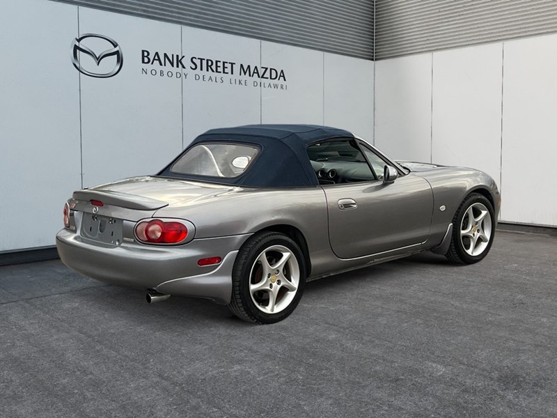 2003 Mazda MX-5 Miata Shinsen Edition - Inc. 2 Year / 40,000 KM Powertrain Warranty